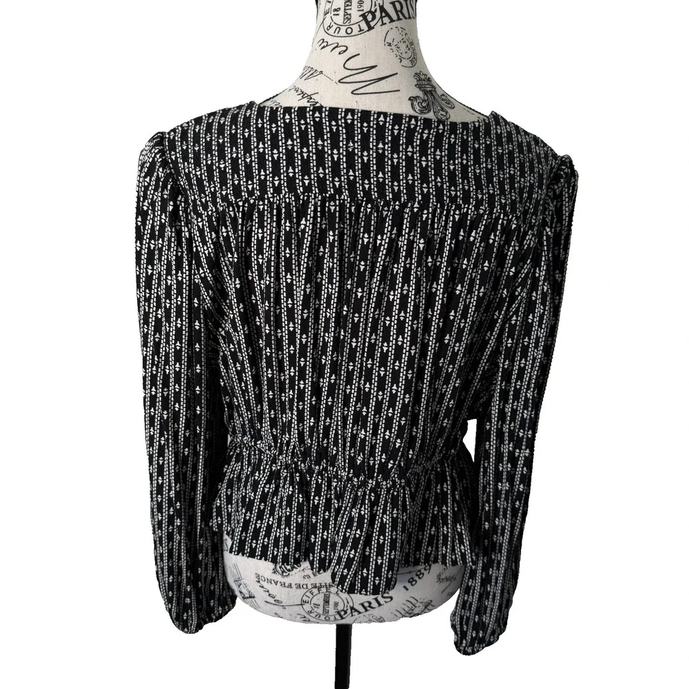 Treasure & Bond Women's Blouse Size M Black ‎ Adjustable Waist Long Sleeve